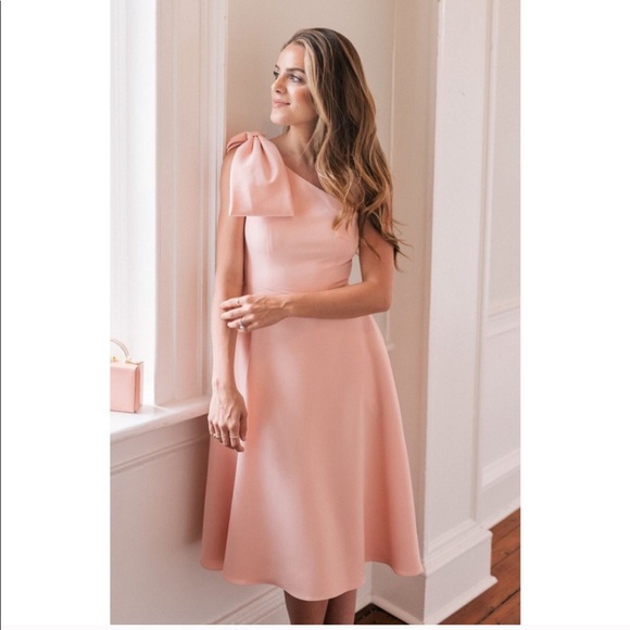 Gal Meets Glam Dresses & Skirts - NWT Gal Meets Glam Yvonne Pink Bow Dress